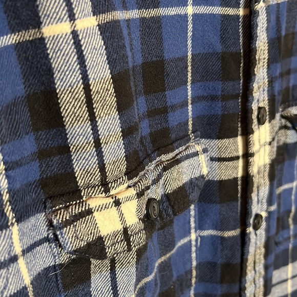 Men’s American Eagle plaid Button Down Shirt - Large - D15 - Picture 2 of 4